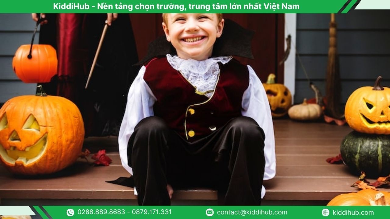 ộ đồ hóa trang theo chủ đề ma cà rồng, xác ướp, cướp biển, zombie mini được cách tân