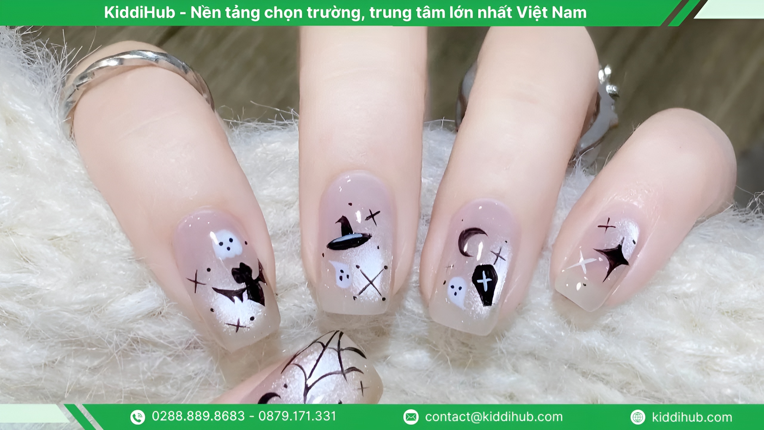 Nail Halloween pha lê huyền bí