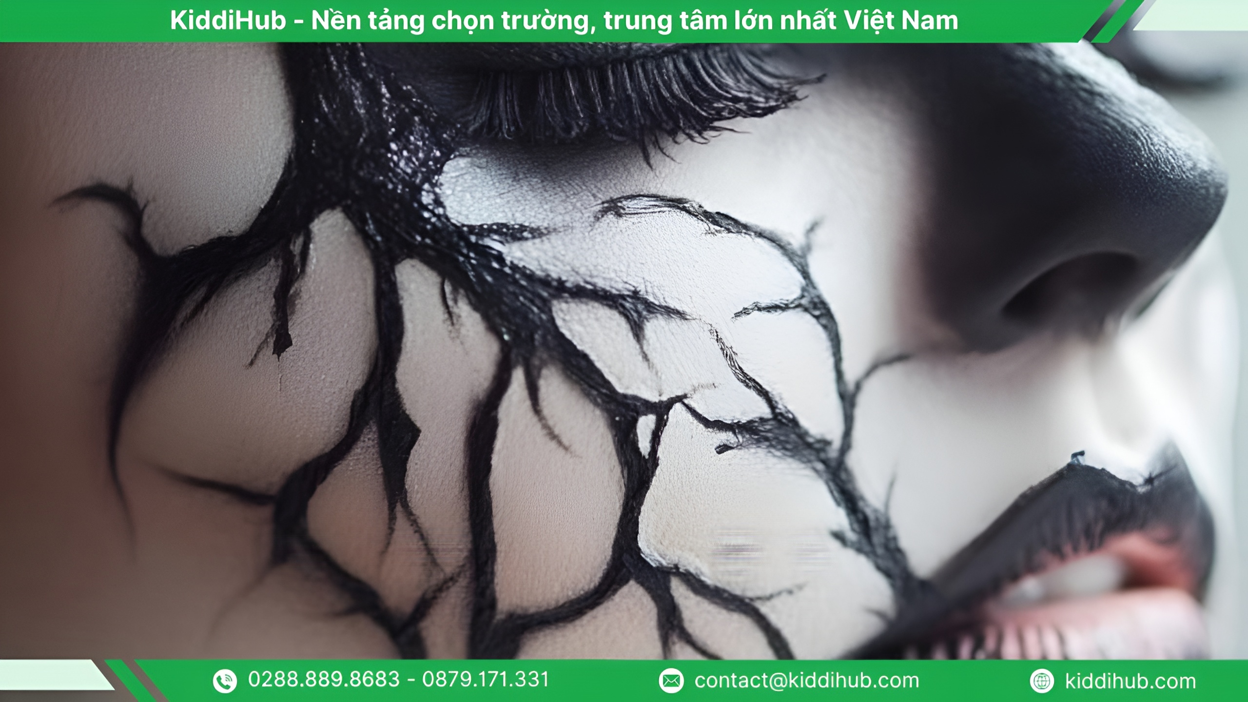 Vẽ mặt Halloween vết sẹo