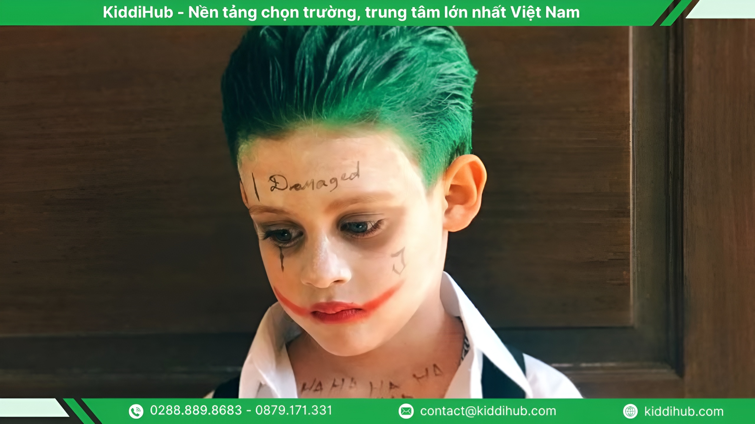 Vẽ mặt Halloween cho bé thành Joker
