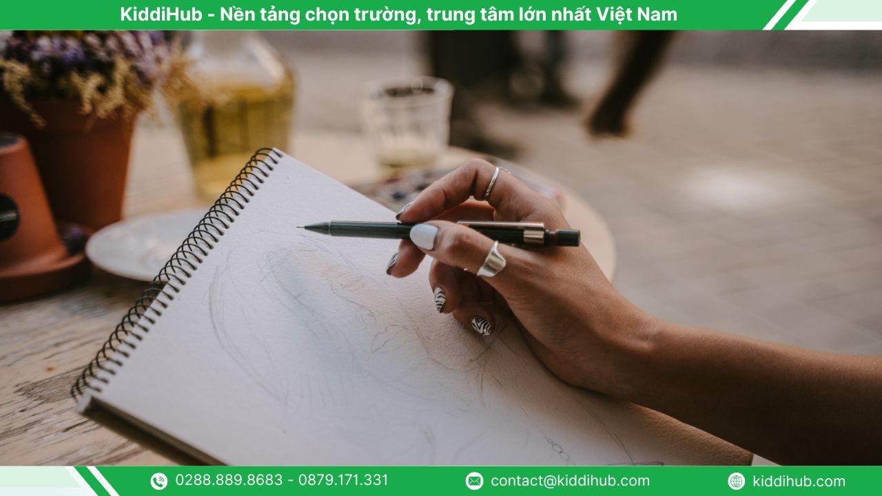 Những dụng cụ cần chuẩn bị để vẽ Halloween 