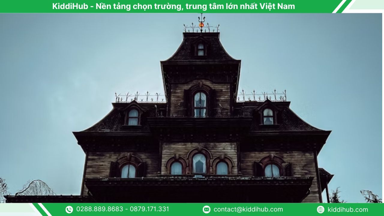 Vẽ Halloween ngôi nhà ma quái trên đồi