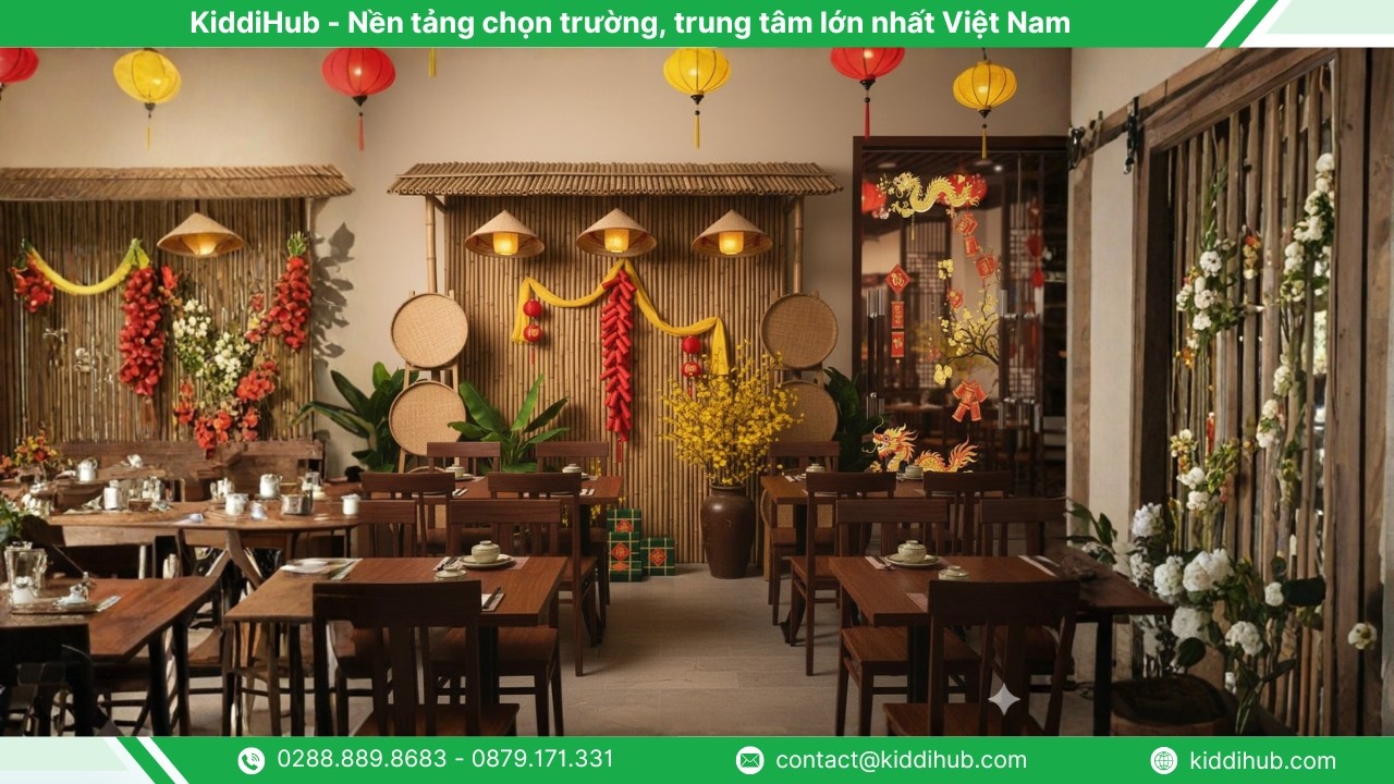 Trang trí Tết cho nhà hàng sử dụng mành tre 