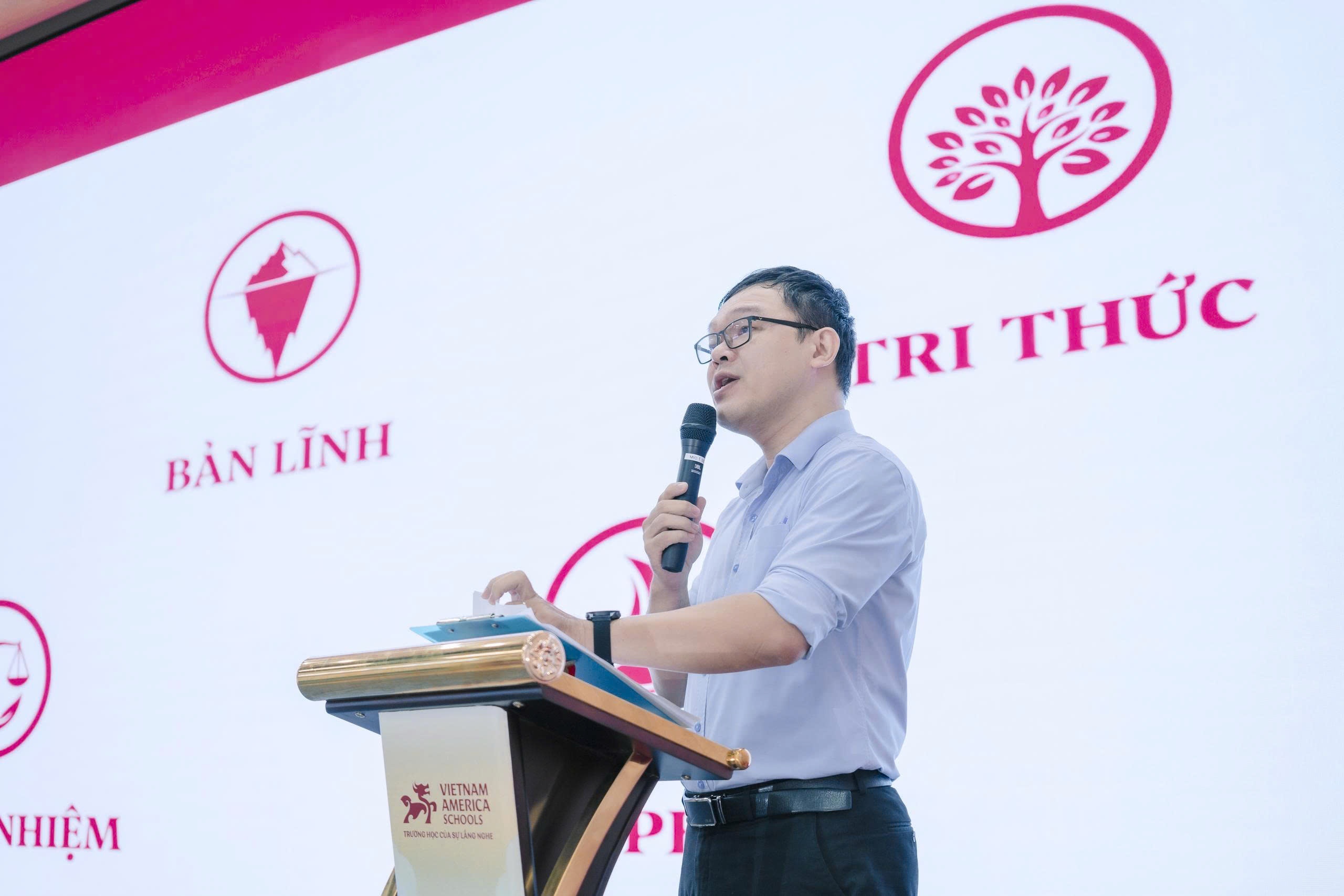 &nbsp;hội thảo STEAM Nhật Bản của KiddiHub