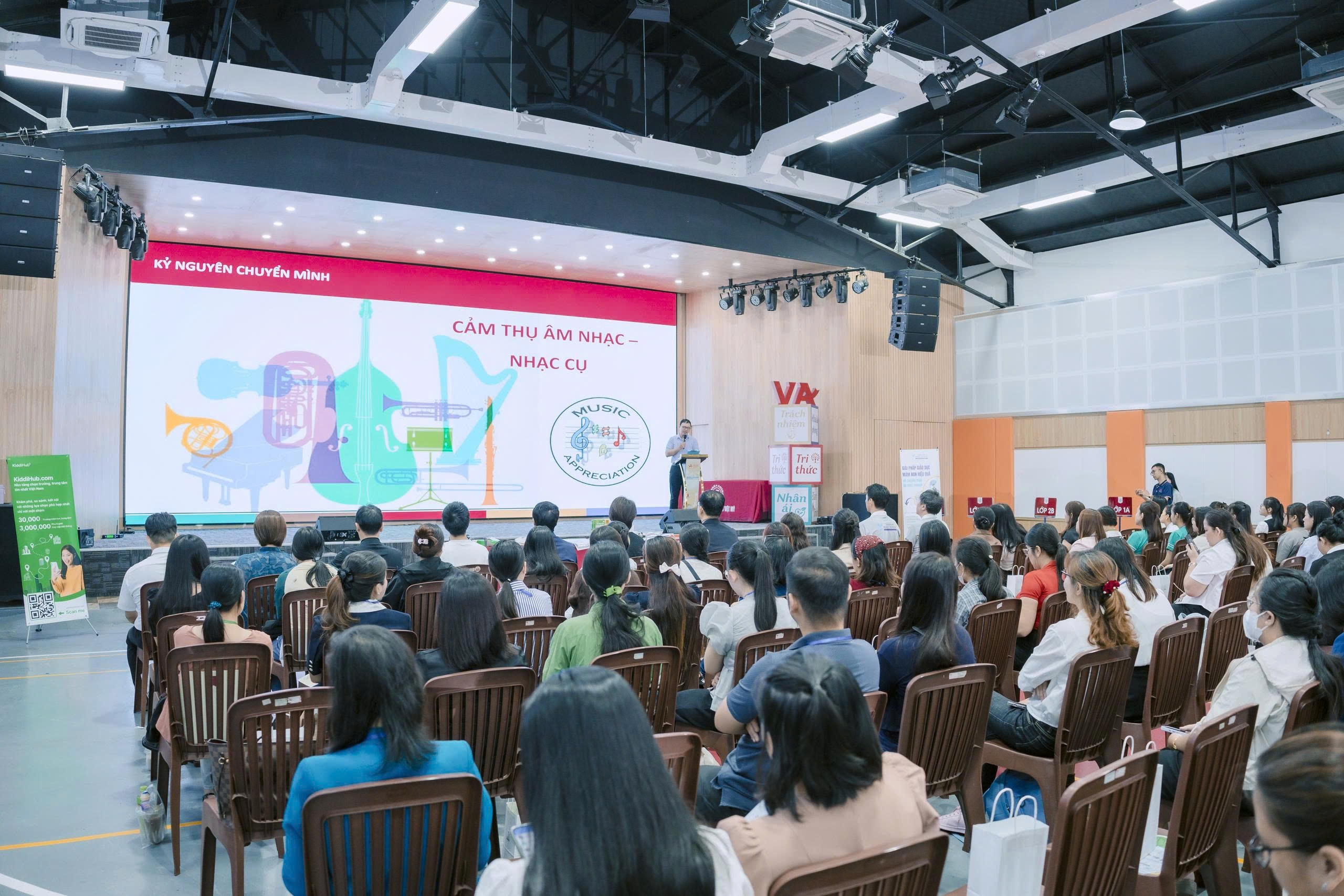 &nbsp;hội thảo STEAM Nhật Bản của KiddiHub