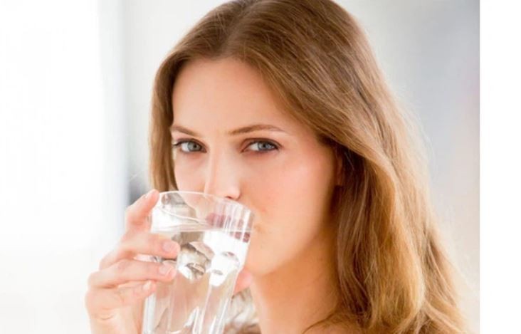 phu-nu-say-thai-nen-an-gi