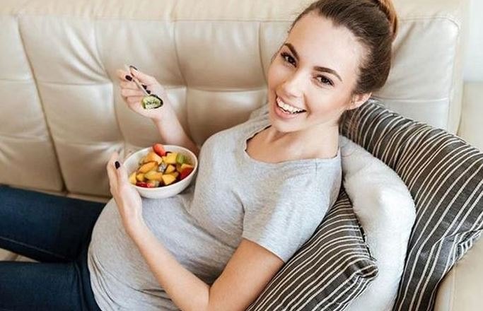 me-bau-soi-bung-khi-mang-thai-thang-cuoi