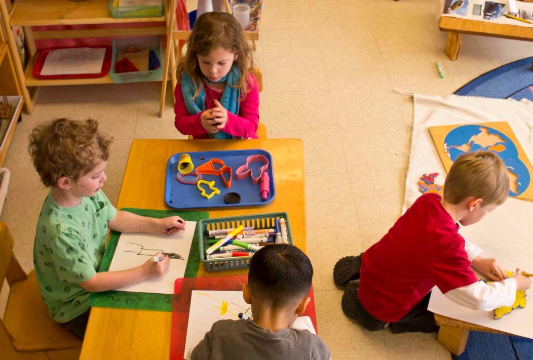 phuong-phap-day-hoc-montessori-1