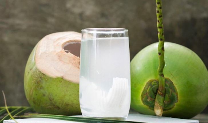 say-thai-uong-nuoc-dua-duoc-khong