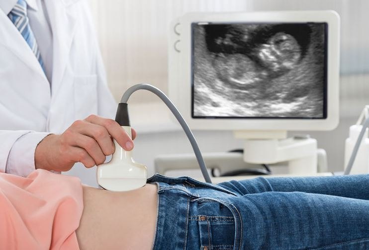 đi khám thai lần đầu khi nào?