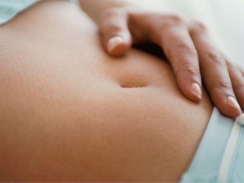 sau-say-thai-bao-lau-thi-het-dau-bung