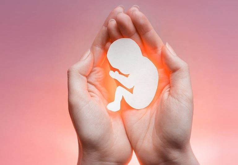 phu-nu-say-thai-nen-an-gi