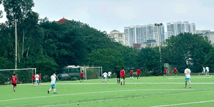 Trung tâm Sân Bóng 99 Định Công - Hoàng Mai