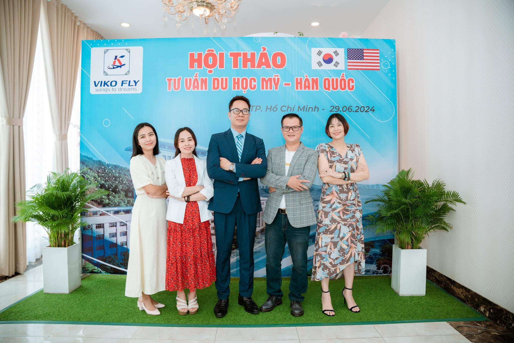 Trung tâm Viko Fly Du Học Hàn Quốc và Mỹ - Gò Vấp