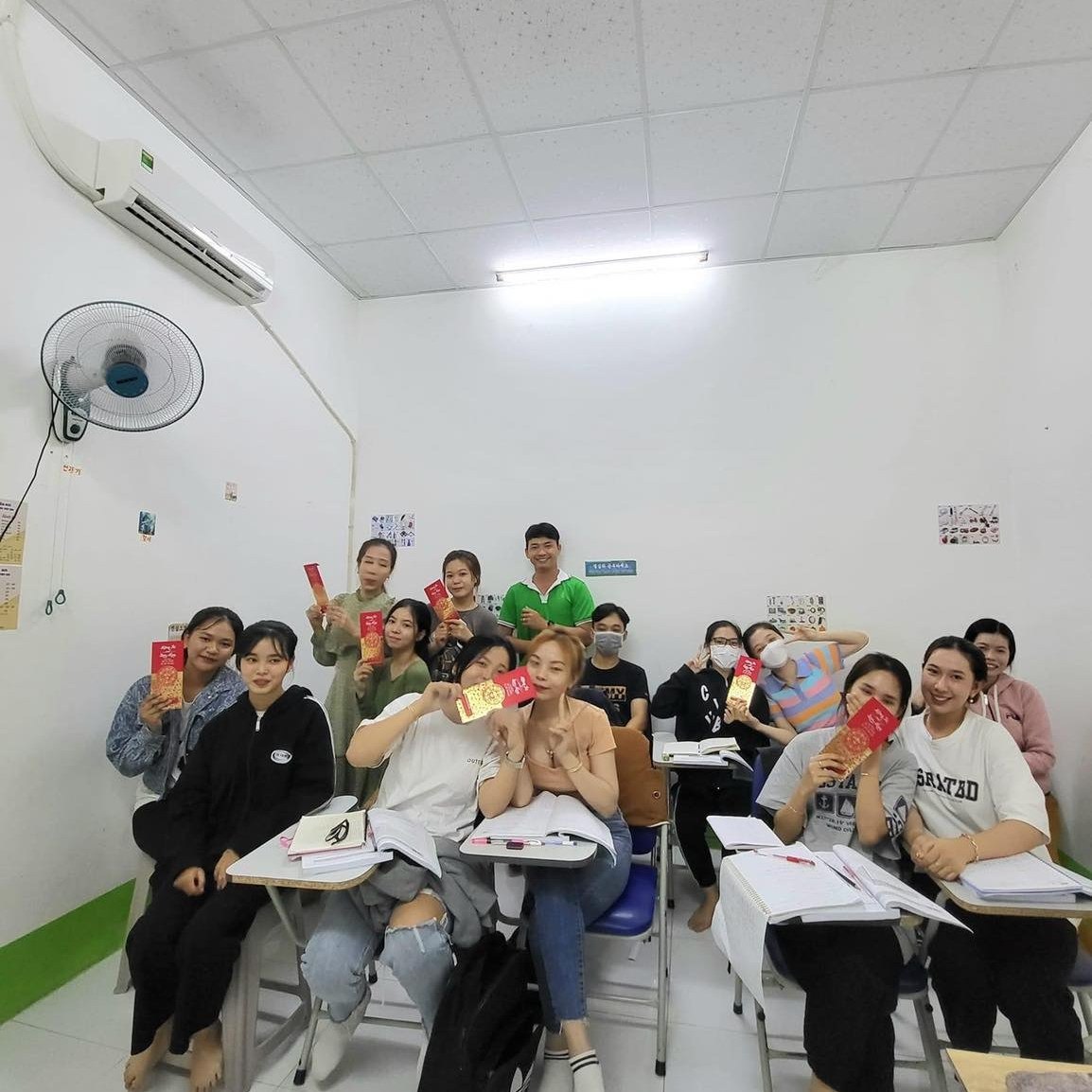 Trung tâm YEN NGOC center ANH - HÀN - HOA - Thới Lai