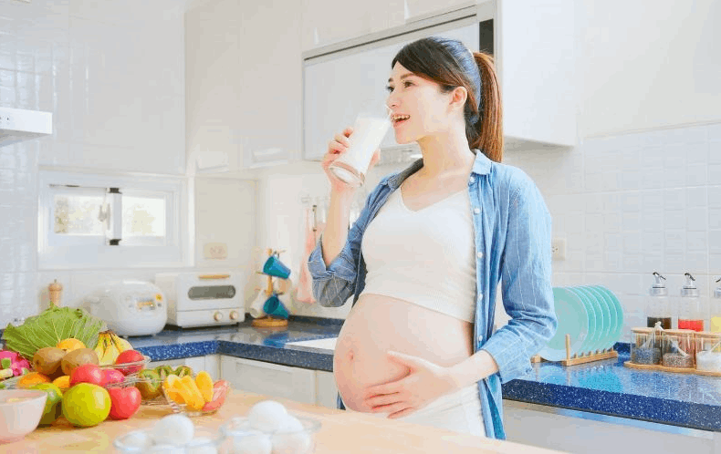 uong-sua-bau-bi-tieu-chay