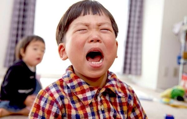 khong-cho-tre-di-hoc-mam-non-1