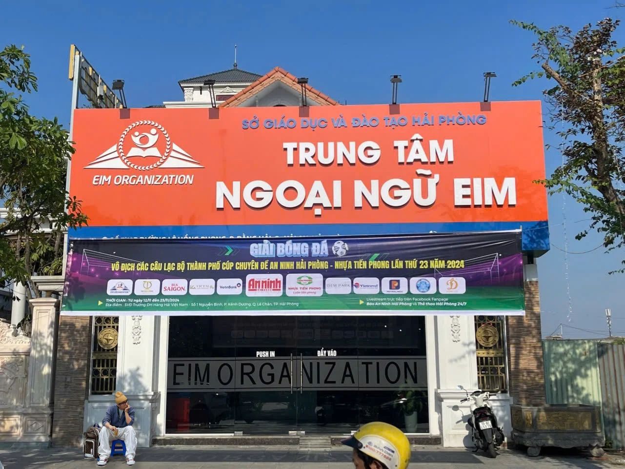Trung tâm Ngoại ngữ EIM - Lê Hồng Phong