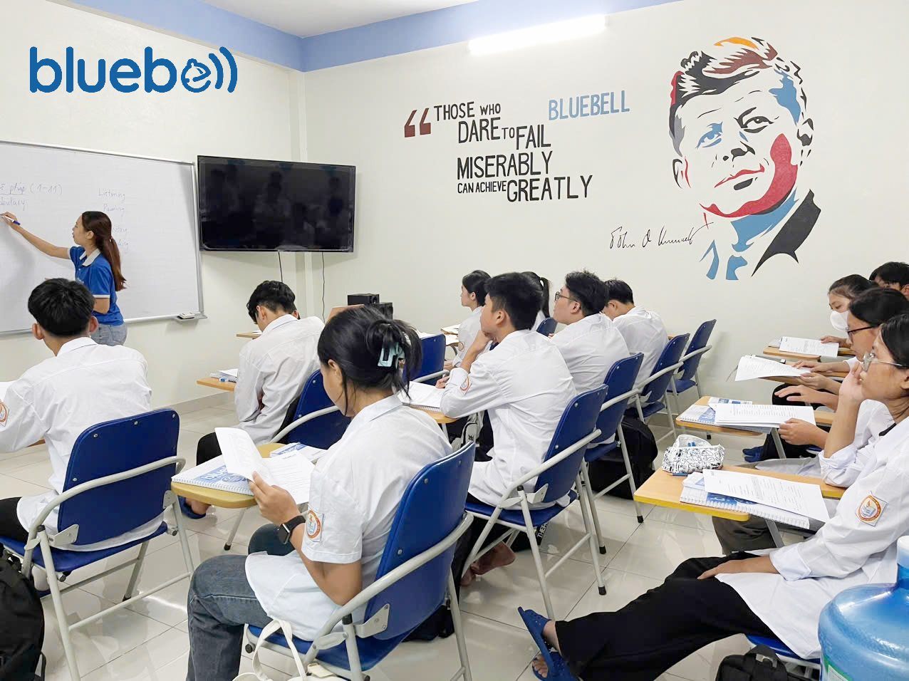 Trung tâm ngoại ngữ Bluebell - Chương Mỹ