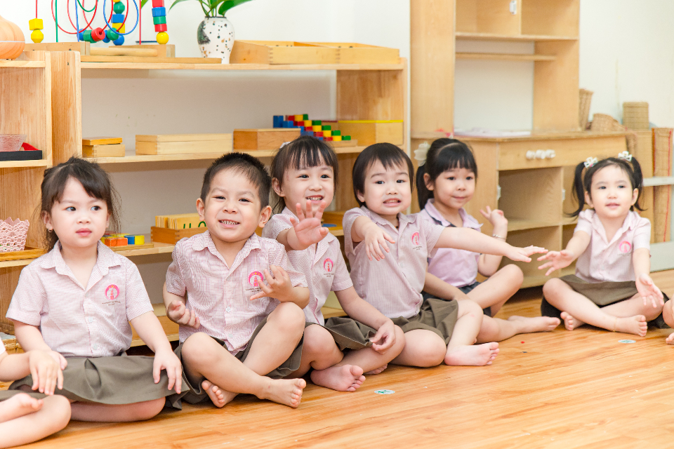 Nhóm trẻ Quận Hoàng Kiếm Hà Nội 