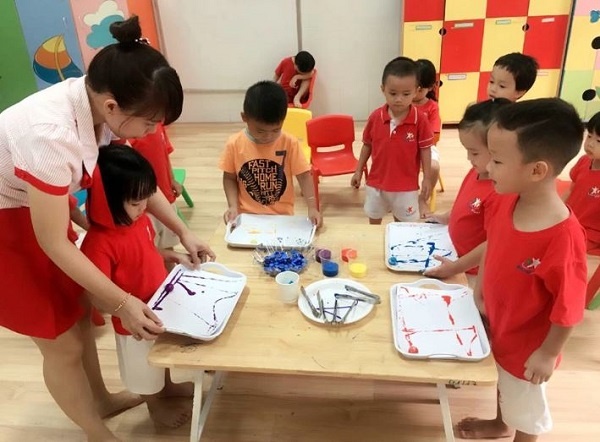 phuong-phap-montessori-cho-tre-0-6-tuoi-2