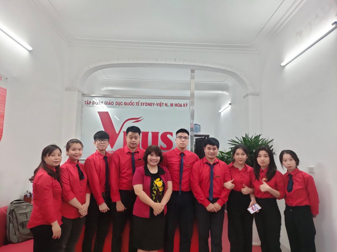 Đội ngũ giáo viên