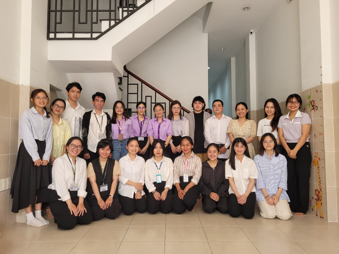 Đội ngũ giáo viên