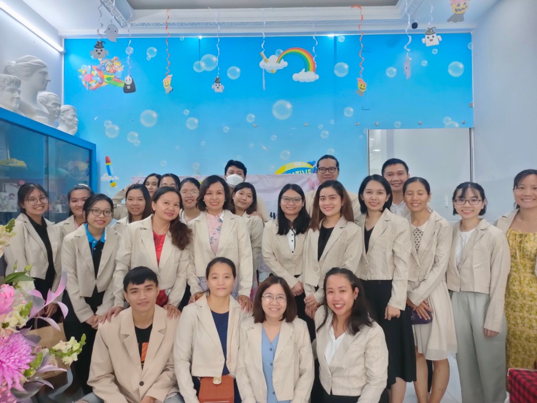 Đội ngũ giáo viên