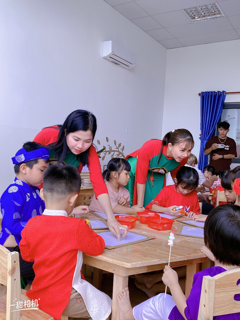 Đội ngũ giáo viên