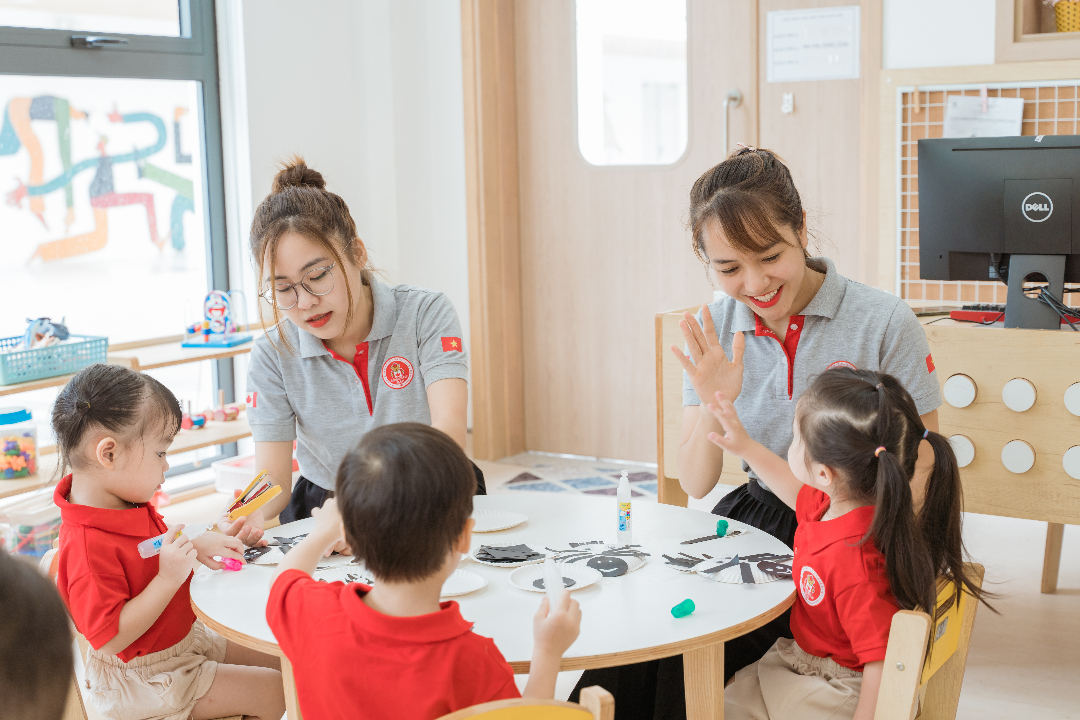 Đội ngũ giáo viên