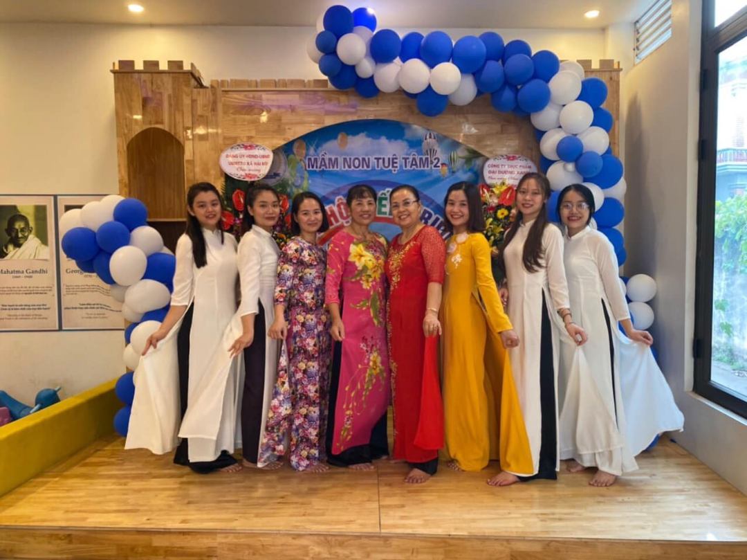 Đội ngũ giáo viên