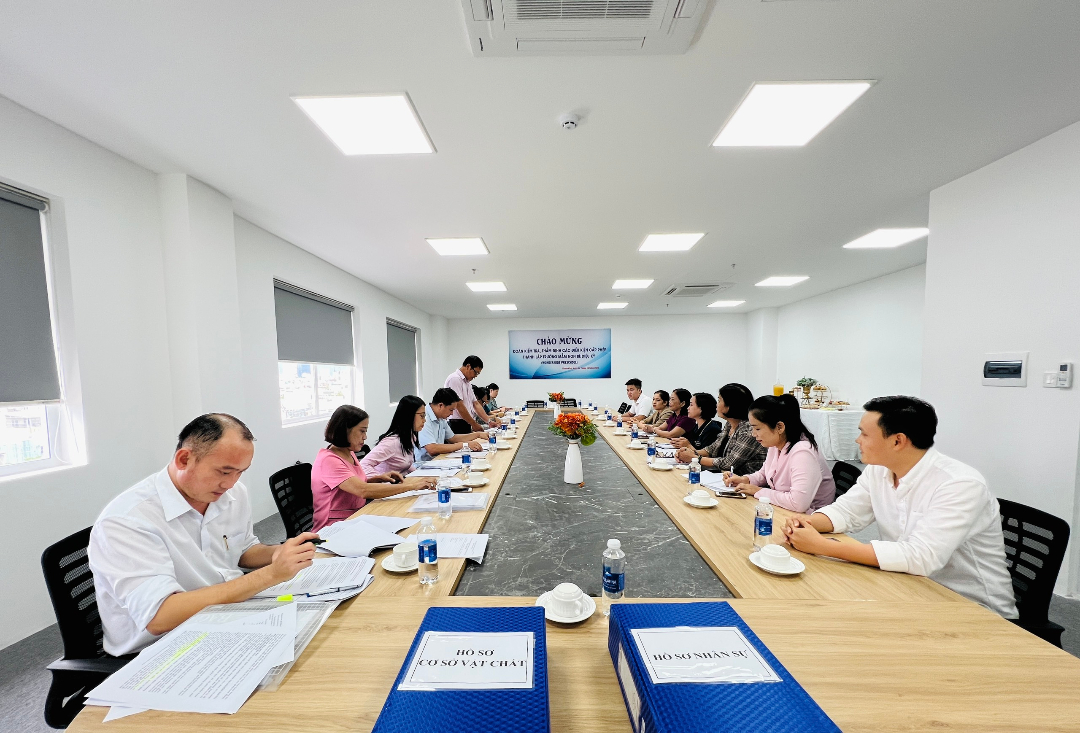 Đội ngũ giáo viên