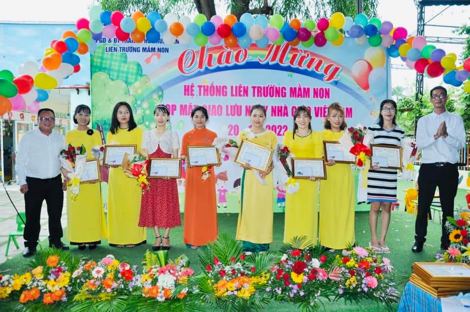 Đội ngũ giáo viên