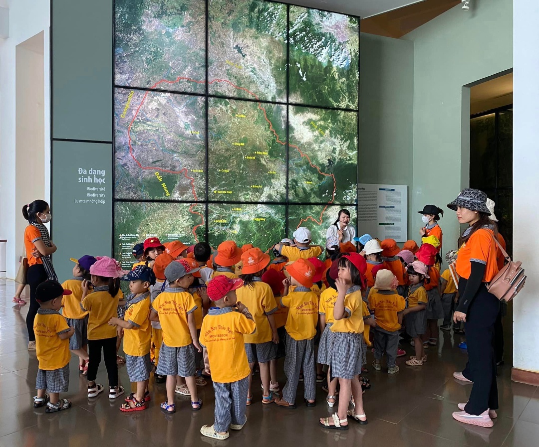 Dịch vụ và tiện ích