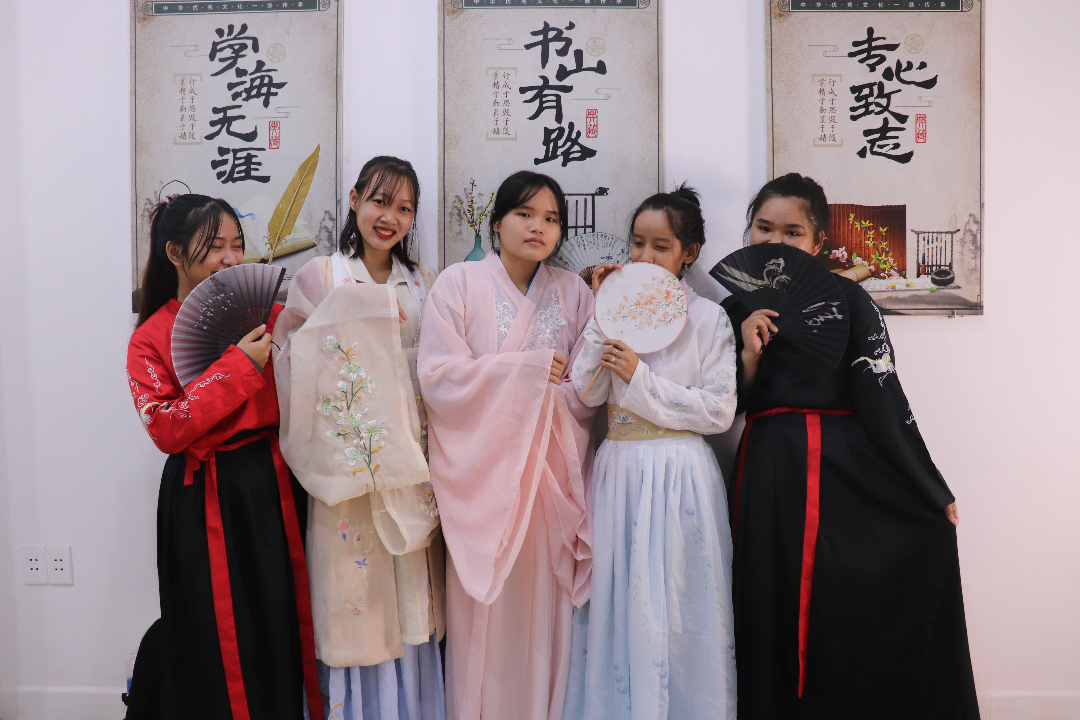 Dịch vụ và tiện ích