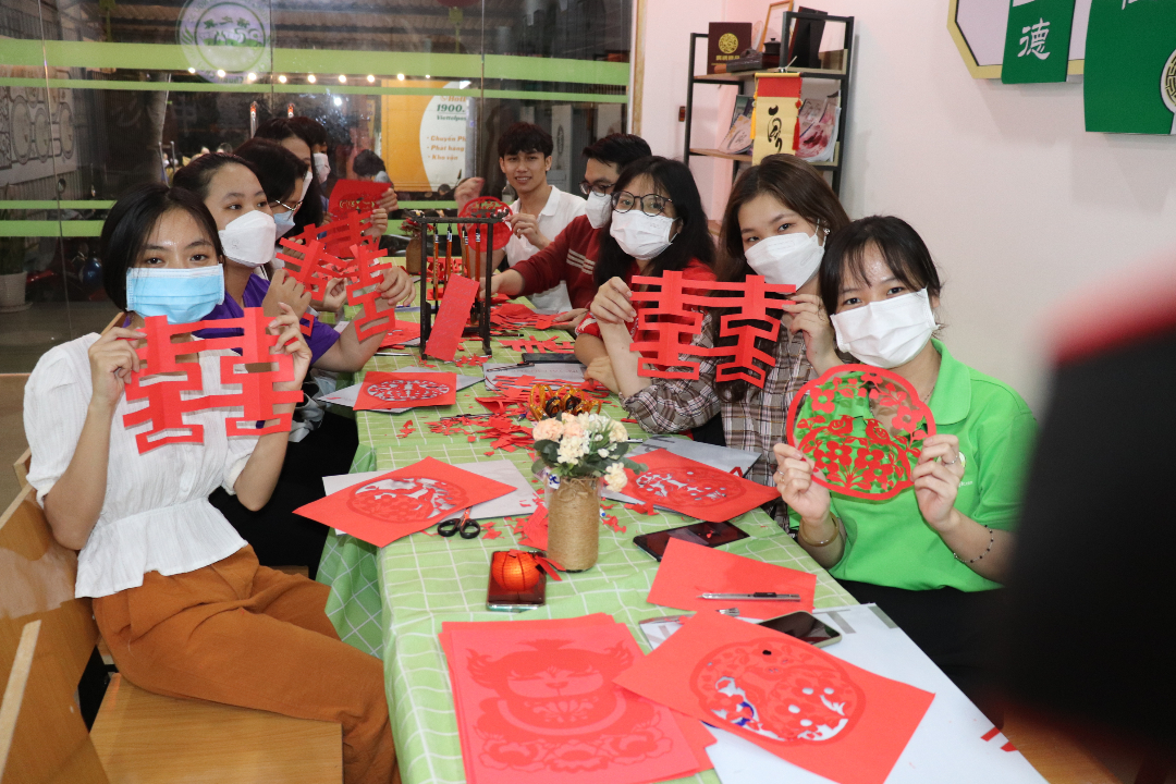 Dịch vụ và tiện ích