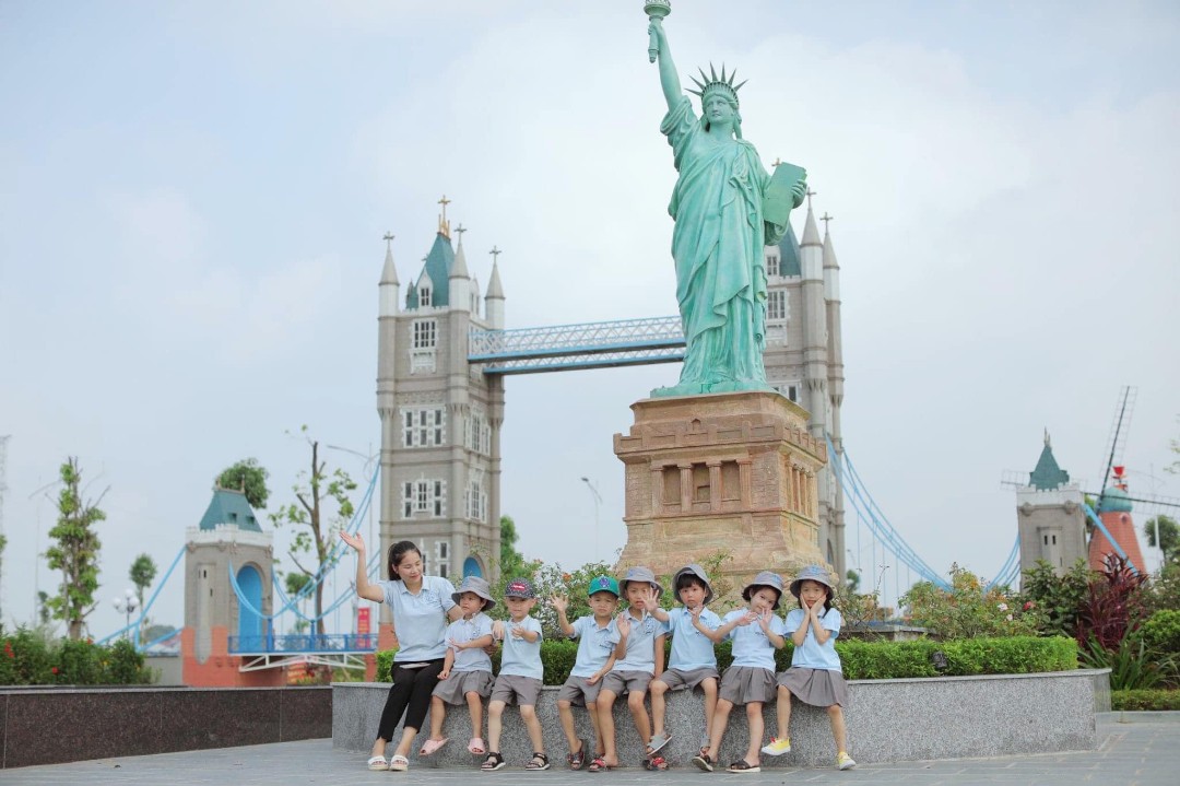 Dịch vụ và tiện ích