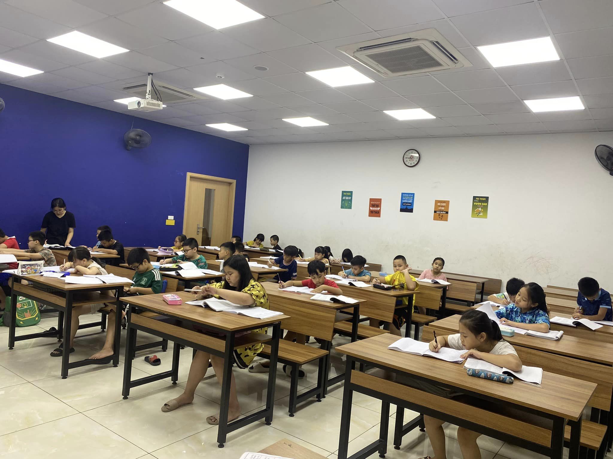 Các Trung tâm Ngoại Ngữ Tỉnh Hòa Bình chất lượng số 1! 8 Ảnh thumbnail 0