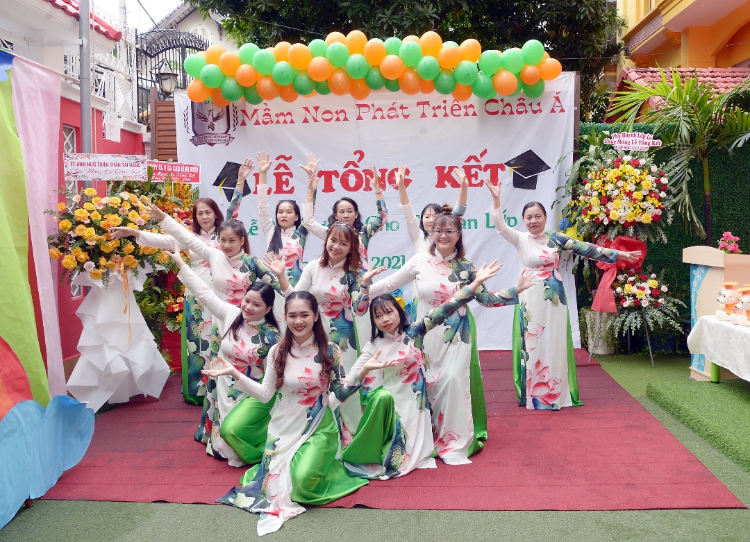 Đội ngũ giáo viên