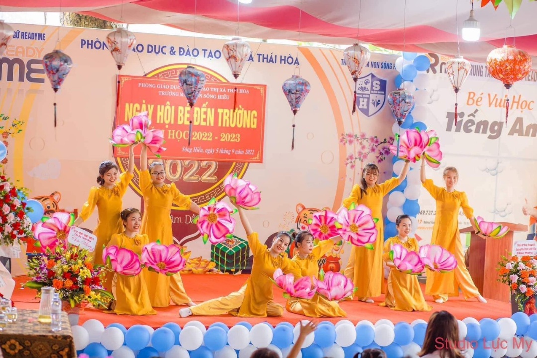 Đội ngũ giáo viên