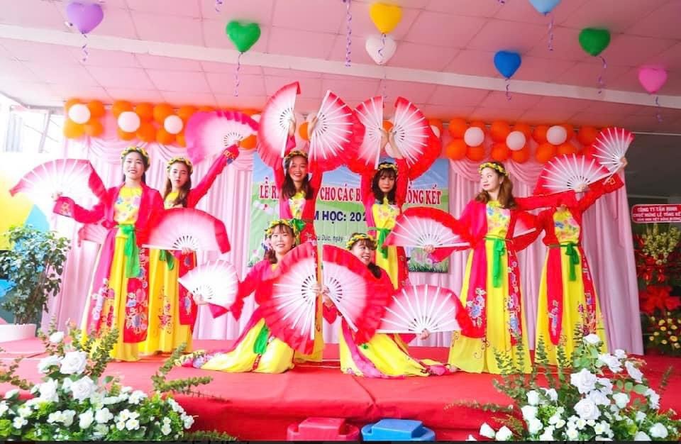 Đội ngũ giáo viên