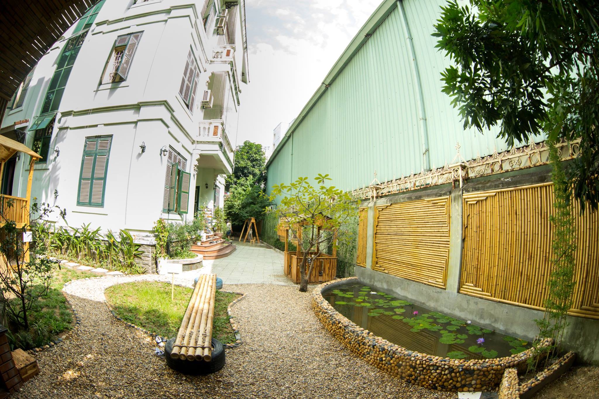 Trường mầm non Lily Reggio Emilia Inspired Preschool - Trung Văn
