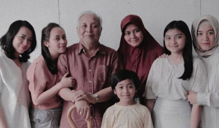 Lirik Lagu Abah Emak Arsia Lirik Lirik Lagu Abah Emak Arsia Lirik
