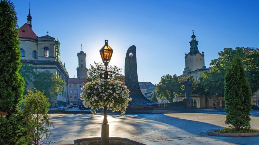 Wonders Of Ukraine: From tunnel of love to forts, Ukraine is famous for these 9 places all over the world!