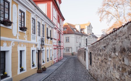 Unveiling the Hidden Gem: Exploring the Enchanting Streets of Prague