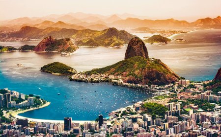 A Colorful Escape: Immerse Yourself in the Festivities of Rio de Janeiro