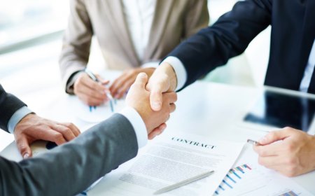 Master the Art of Negotiation: 10 Tips for Successfully Closing a Business Deal