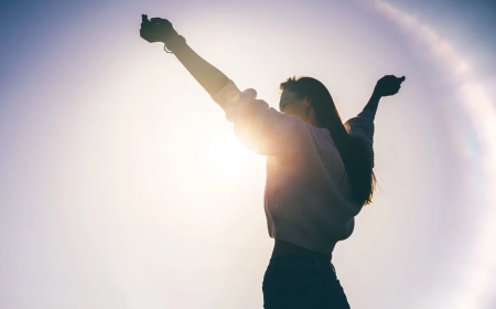 The Ultimate Guide: How to Develop a Gratitude Practice for a Happier Life