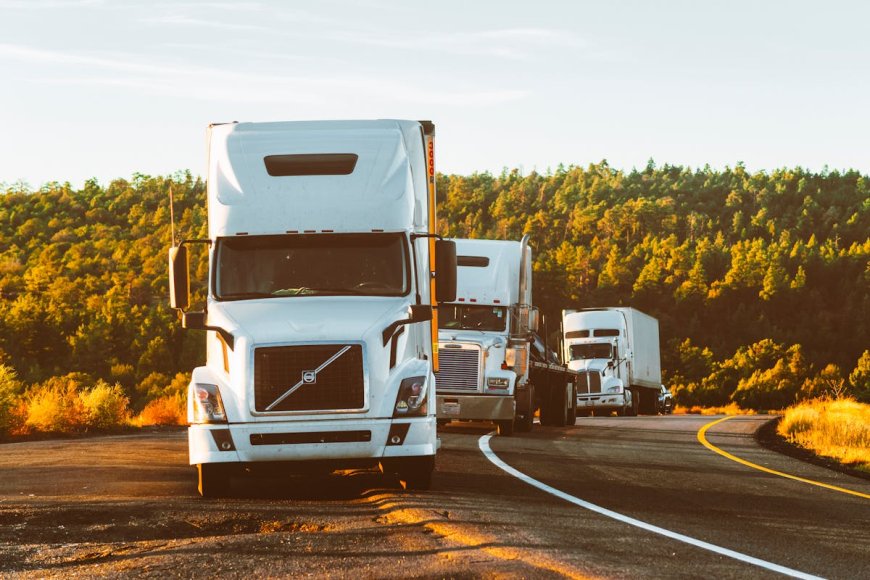 Why the Classic American Road Trip Might Be Dead—And Amtrak’s Quietly Replacing It in 2025