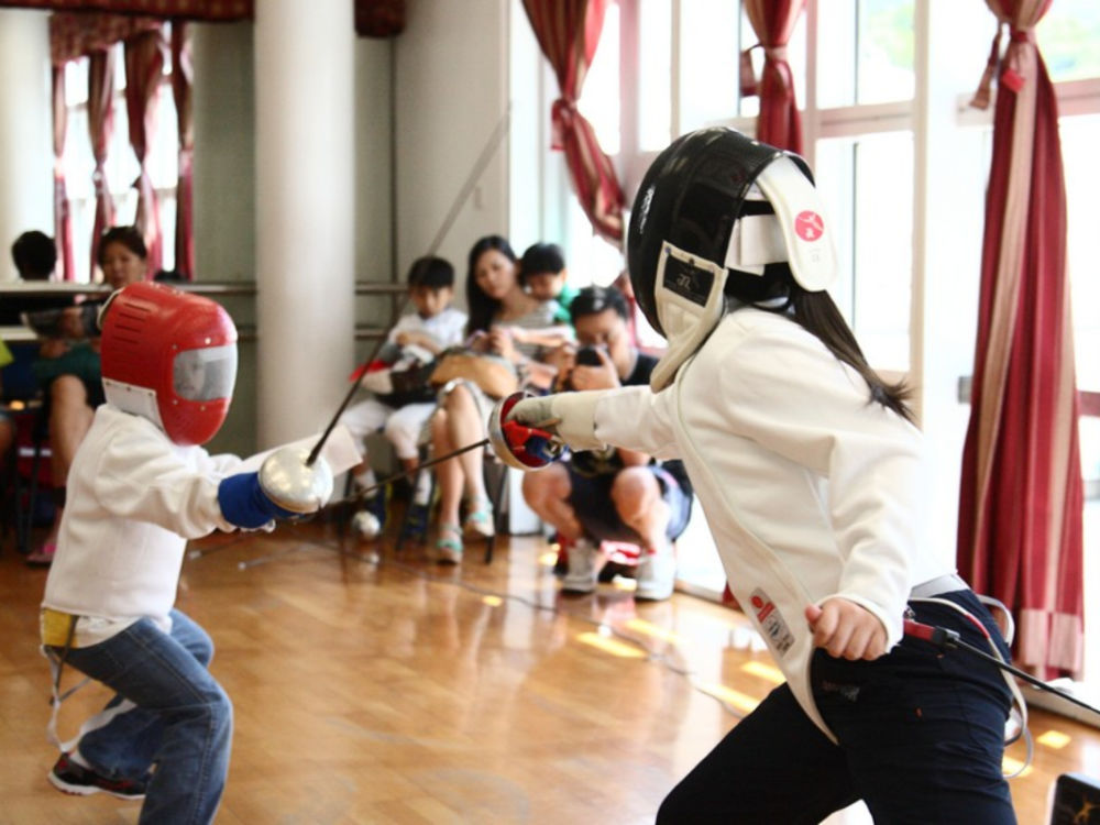 Where to take fencing classes in Hong Kong Localiiz